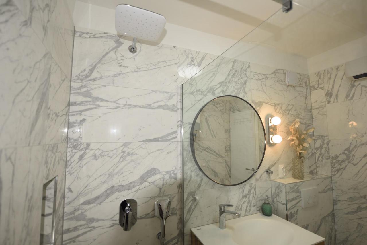 Apartma Ivana Omis