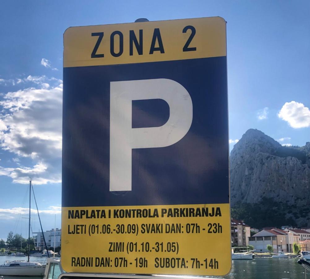 Apartma Ivana Omis