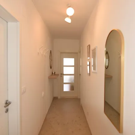 Apartment Ivana Omis Exterior photo