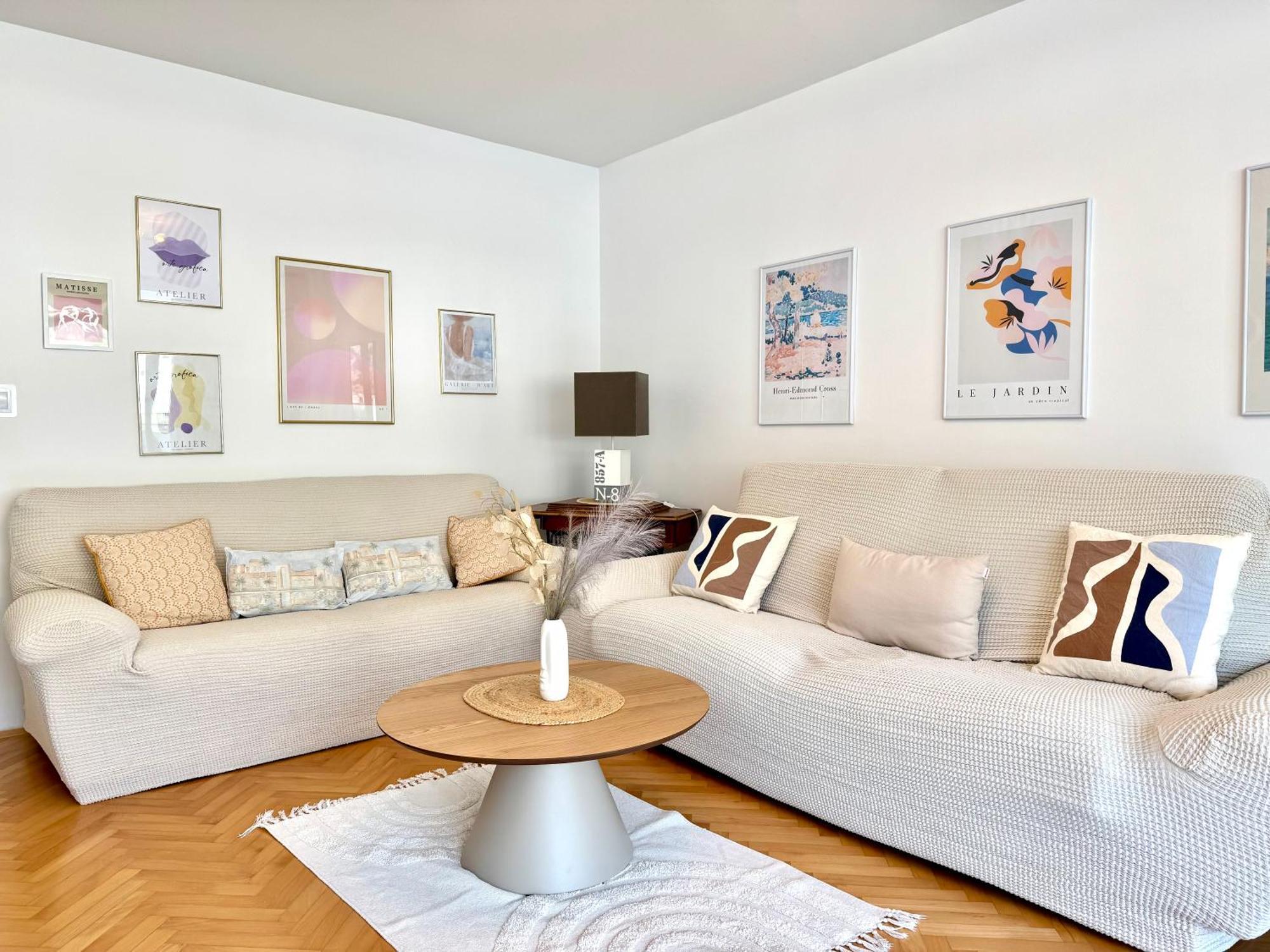 Ivana Appartement *